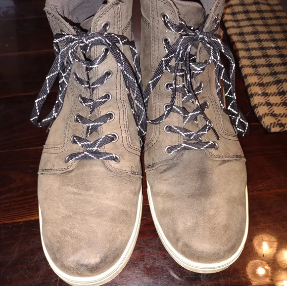 Harley Davidson sneaker/boots - Picture 3 of 5